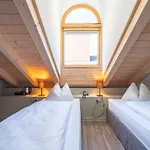 The By The Hey Hotel