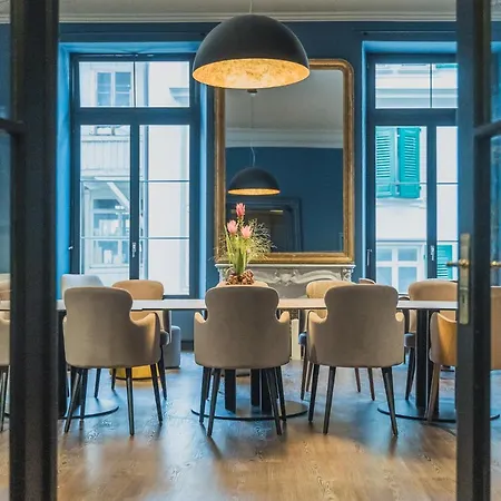 The By The Hey Отель 3*