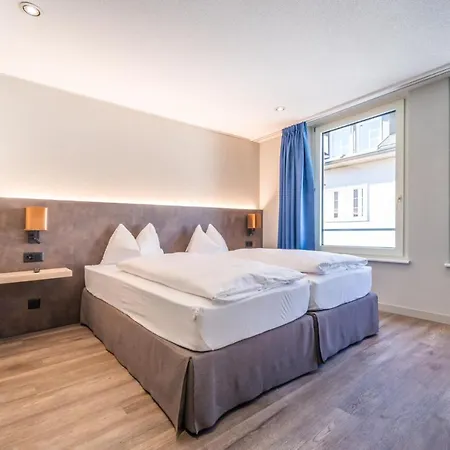 Otel The By The Hey 3*