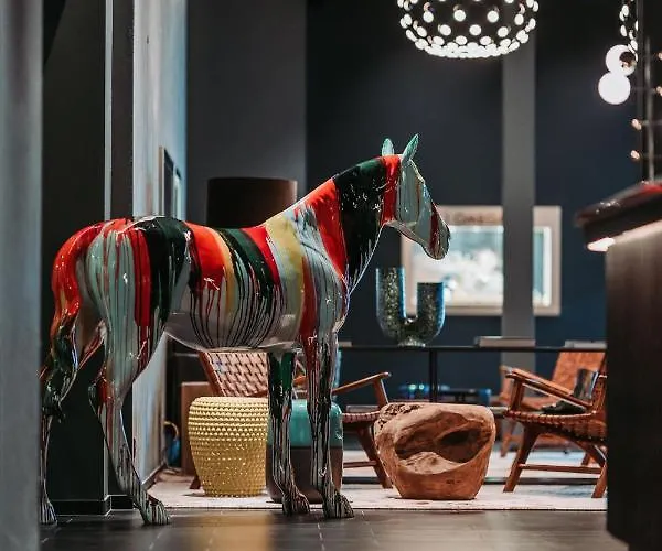 The By The Hey Hotel