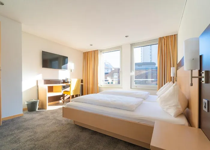 Hotel The By The Hey