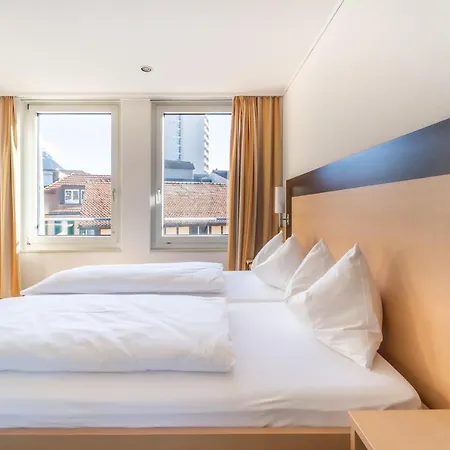 The By The Hey 인터라켄